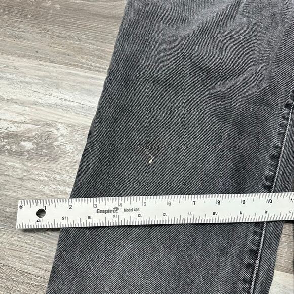 Levis Premium Faded Black Womens 28 Middy Straight Mid Rise Denim Jeans‎ Red Tab - Picture 7 of 14